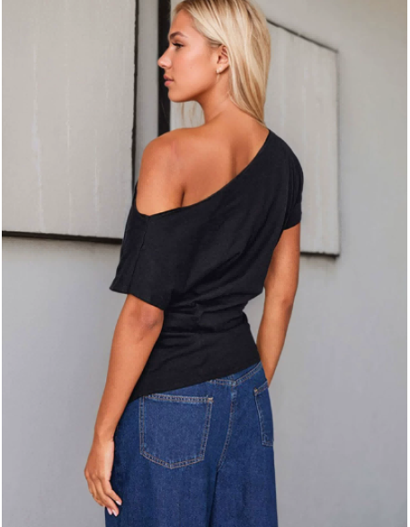 Asymmetric neckline T-shirt